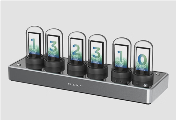 内置6块彩色屏幕：特斯拉周边推出“时光辉钟” 售价839元