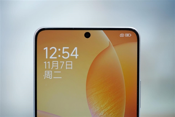 四窄边屏占比惊艳！1999元Redmi K70E图赏